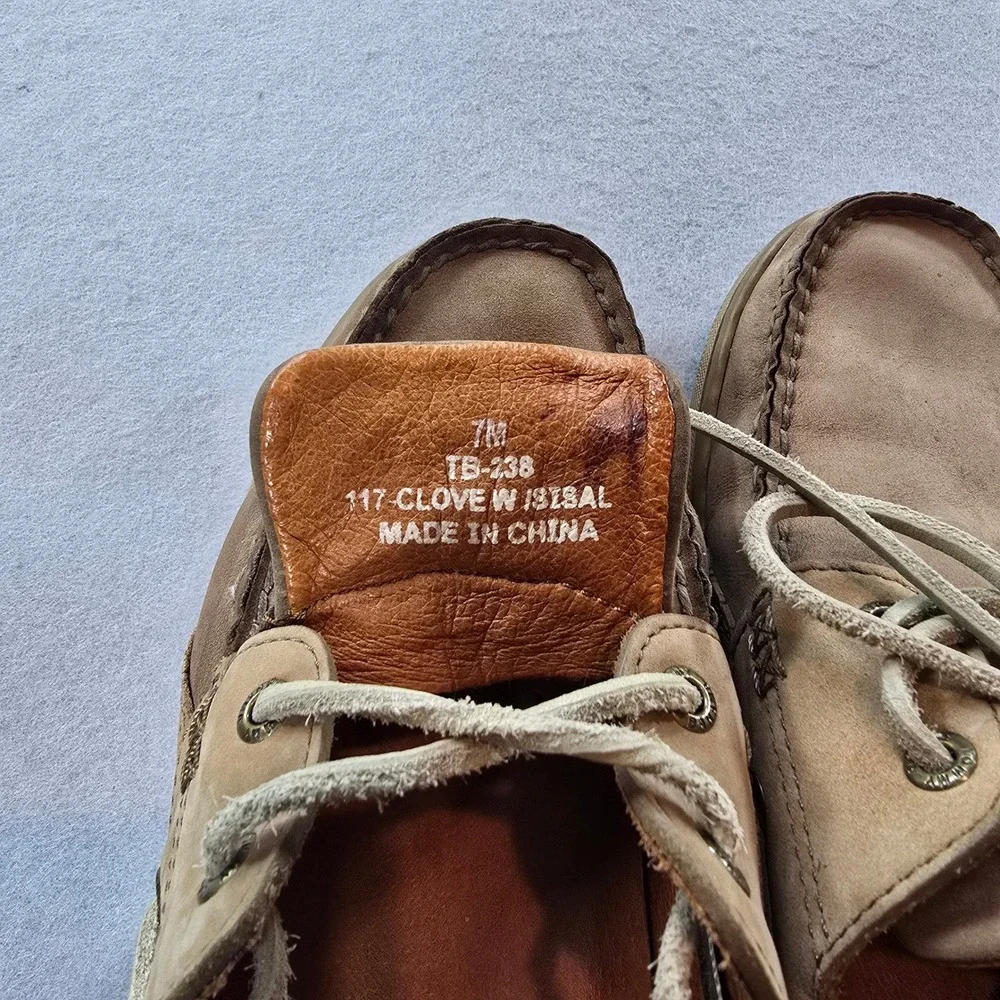 Tommy Bahama Boat Shoes Clove Brown Leather Moc Toe Deck Shoes TB-238 Size 7M
